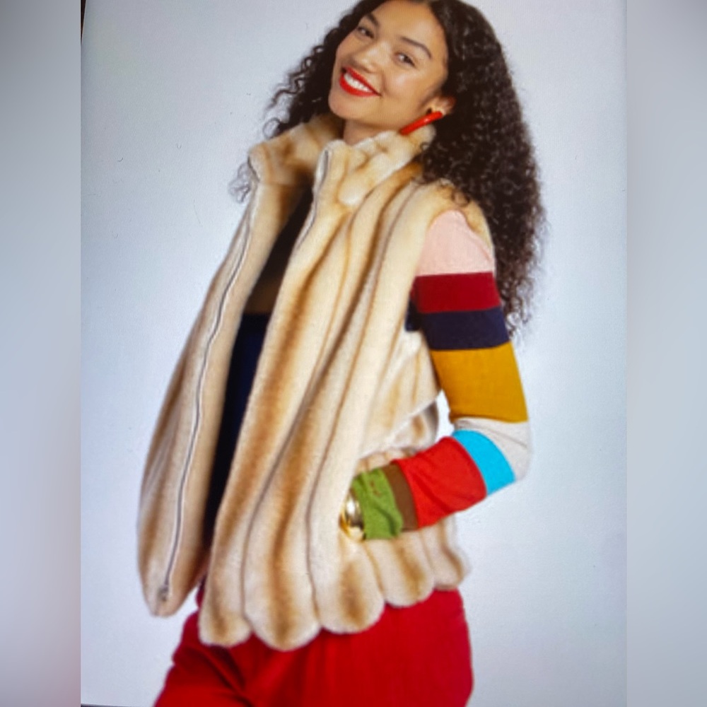 NWT Frances Valentine Faux Fur Scalloped Hem Vest in Honey - Size L